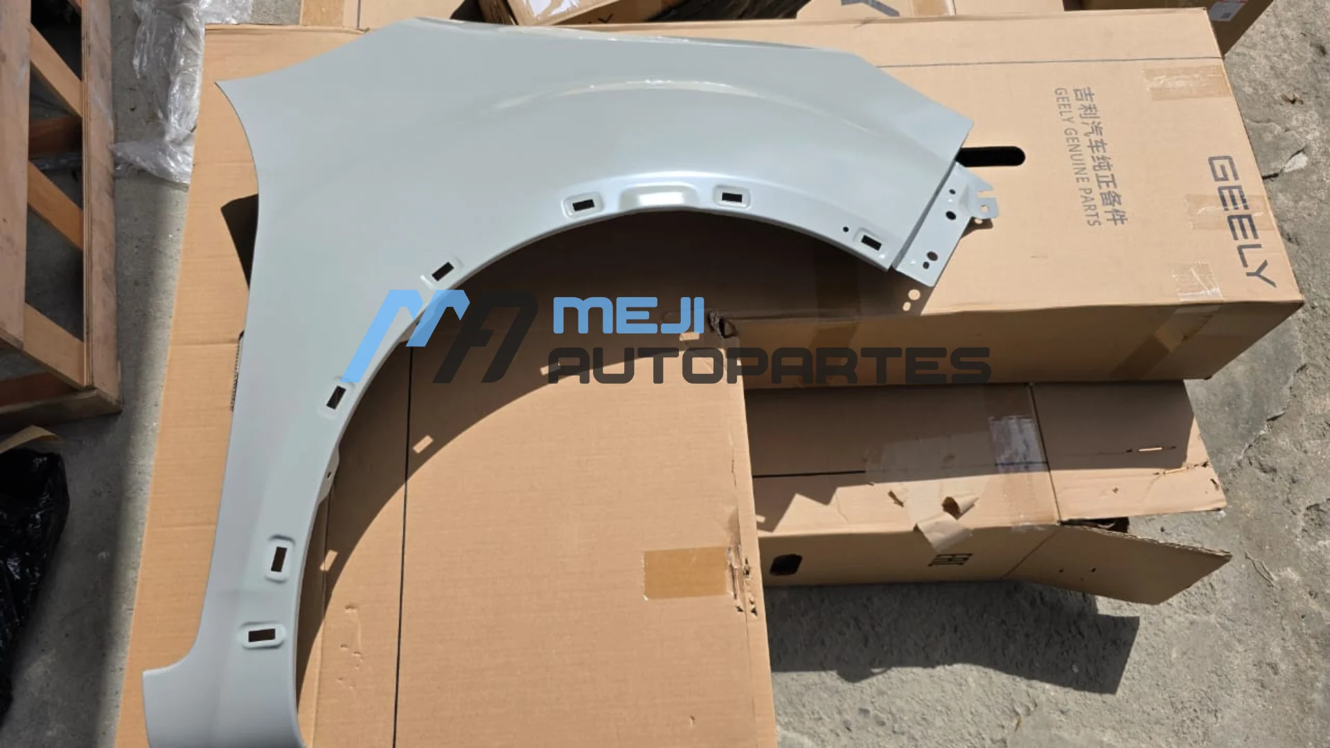 Guardabarro Derecho Geely GX3 - Image 2