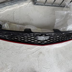Parrilla Superior Geely Coolray